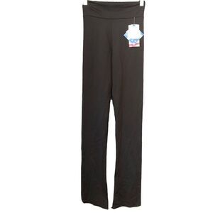 NWT - MotionWear Women’s Roll-Top Fitted Pants
MOTIONWEAR Adult Medium